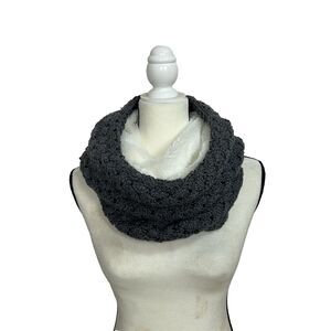 Eddie Bauer NWT Womens Gray Cowl Infinity Ring Scarf Fleece Lining Logo